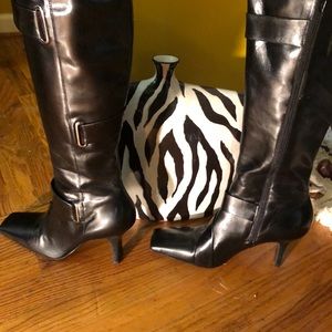 Women’s Knee High Black Leather Boots